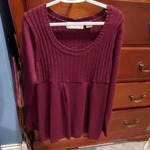 Maroon sweater